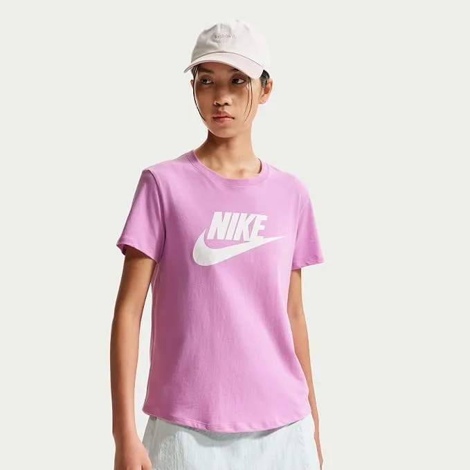 Nike Womens Sportswear Essentials T-Shirt